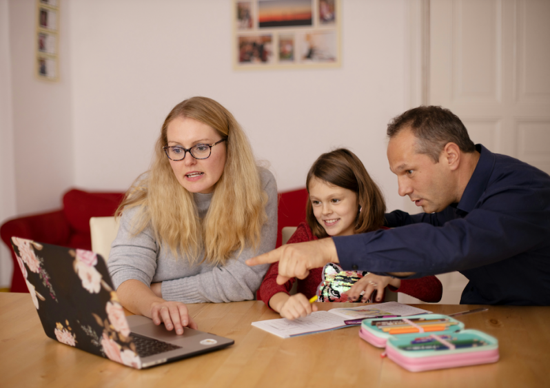 Learning on the Go: How Personalized Tutoring Supports Academic Success for the Traveling Family